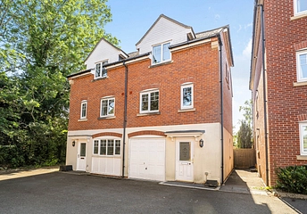 3 bedroom townhouse for sale - Staniland Court, Abingdon, OX14 - Property View 1