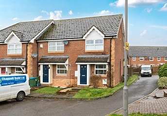 2 bedroom house for sale - Simmons Court, Aylesbury, HP21 - Property View 1