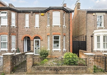 3 bedroom house for sale - Bierton Road, Aylesbury, HP20 - Property View 1