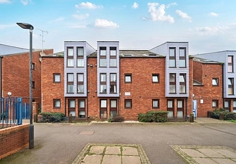 1 bedroom apartment for sale - Enid Blyton House, Wycliffe End, Aylesbury, HP19 - Property View 1
