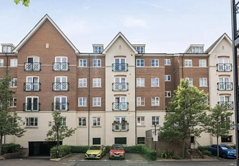2 bedroom apartment for sale - Viridian Square, Aylesbury, HP21 - Property View 1