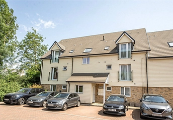 2 bedroom apartment for sale - Cameo Court, Aylesbury, HP18 - Property View 1