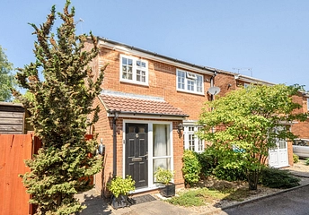 3 bedroom house for sale - Regency Court, Aylesbury, Buckinghamshire, HP21 - Property View 1