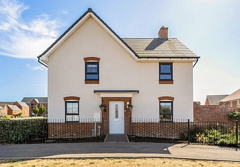 house for sale - Armstrongs Fields, Broughton, Aylesbury, Buckinghamshire, HP22 - Property View 1