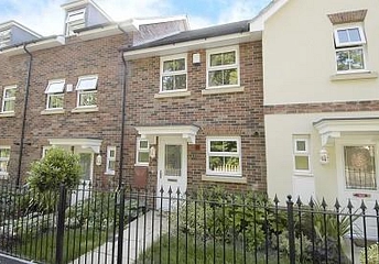2 bedroom house to rent - Cranbourne Towers, North Ascot, Berkshire, SL5 - Property View 1