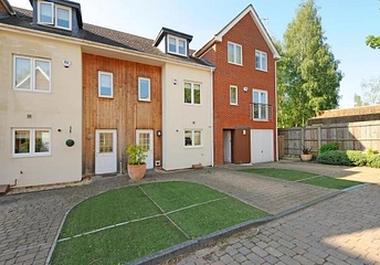 3 bedroom house to rent - Brook Avenue, Ascot, Berkshire, SL5 - Property View 1