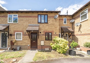 2 bedroom house for sale - Spruce Drive, Bicester, OX26 - Property View 1