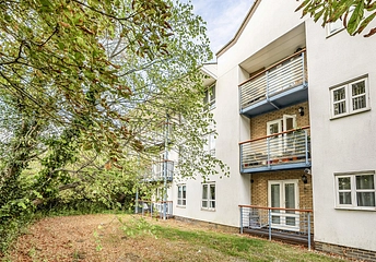 2 bedroom apartment for sale - Wren Way, Bicester, Oxfordshire, OX26 - Property View 1