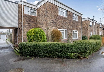 3 bedroom house for sale - Chaucer Close, Basingstoke, Hampshire, RG24 - Property View 1