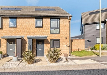 2 bedroom house for sale - Fairway Road, Basingstoke, Hampshire, RG24 - Property View 1