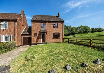 4 bedroom house for sale - Blackberry Walk, Lychpit, Basingstoke, Hampshire, RG24 - Property View 1