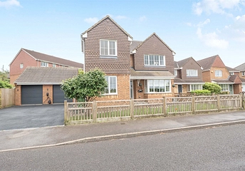 4 bedroom house for sale - Old Beggarwood Lane, Beggarwood, Basingstoke, Hampshire, RG22 - Property View 1