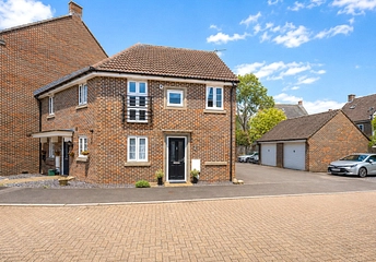 2 bedroom maisonette for sale - Warner Close, Basingstoke, Hampshire, RG24 - Property View 1