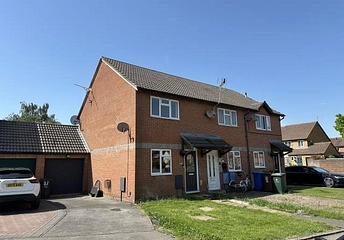 2 bedroom house to rent - Kestrel Way, Bicester, OX26 - Property View 1