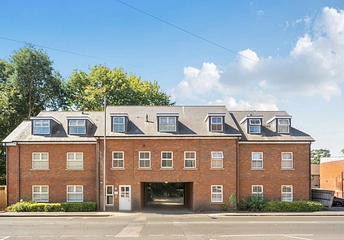 2 bedroom apartment for sale - Red Lion Street, Chesham, HP5 - Property View 1
