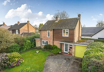 3 bedroom house for sale - Crossway, Chesham, HP5 - Property View 1
