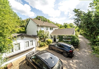 4 bedroom house for sale - White Hill, Chesham, Buckinghamshire, HP5 - Property View 1