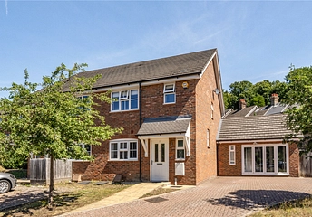 3 bedroom house for sale - Ash Grove, Chesham, HP5 - Property View 1