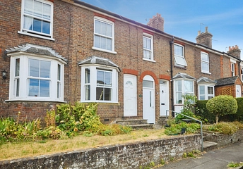 property to rent - Gladstone Road, Chesham, Buckinghamshire, HP5 - Property View 1