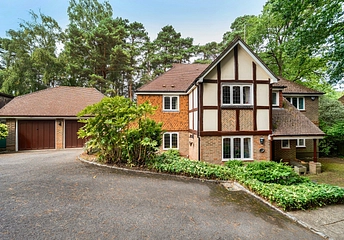 5 bedroom house for sale - Hillsborough Park, Camberley, GU15 - Property View 1