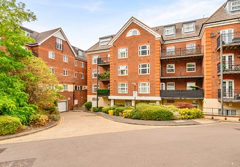 2 bedroom apartment for sale - London Road, Camberley, Surrey, GU15 - Property View 1