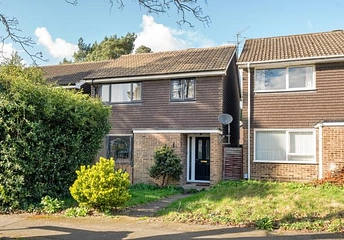 3 bedroom house for sale - Keswick Close, Camberley, GU15 - Property View 1