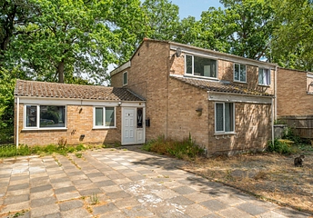 4 bedroom house for sale - Verran Road, Camberley, Surrey, GU15 - Property View 1