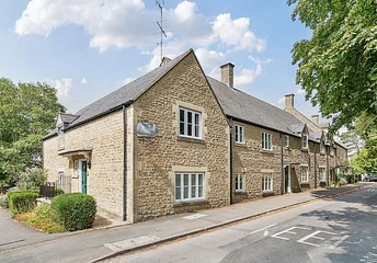 2 bedroom apartment for sale - The Playing Close, Charlbury, Chipping Norton, OX7 - Property View 1