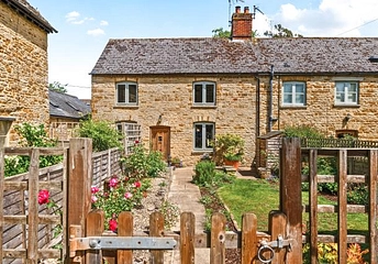 2 bedroom cottage for sale - West End, Kingham, OX7 - Property View 1