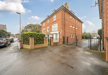 2 bedroom apartment for sale - Brownlow Lodge, Reading, RG1 - Property View 1