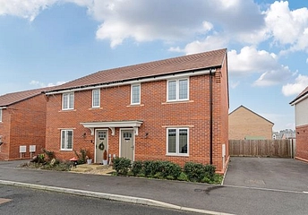 3 bedroom house for sale - Martingale Grove, Arborfield Green, Reading, RG2 - Property View 1