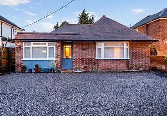 5 bedroom house for sale - Meadow Way, Dorney Reach, Maidenhead, SL6 - Property View 1
