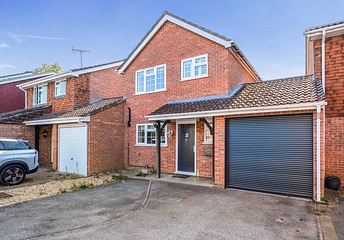 3 bedroom house for sale - Forest Drive, Chineham, Basingstoke, Hampshire, RG24 - Property View 1