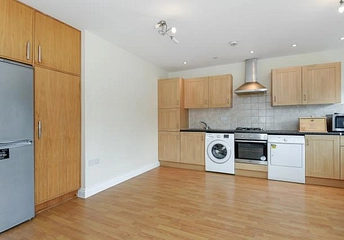 2 bedroom apartment to rent - High Street, Camberley, GU15 - Property View 1
