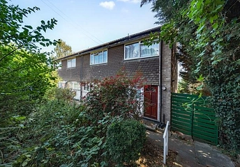 3 bedroom house for sale - Grenfell Court, Wise Lane, London, NW7 - Property View 1