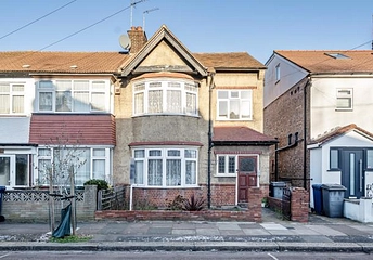 3 bedroom house for sale - Rosemary Avenue, London, N3 - Property View 1