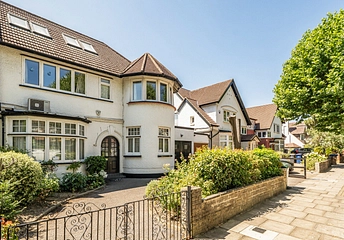 6 bedroom house for sale - Arden Road, London, N3 - Property View 1