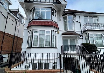 2 bedroom apartment to rent - Dollis Avenue, London, N3 - Property View 1