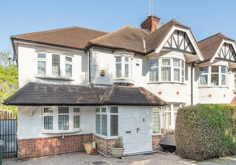 6 bedroom house to rent - Lyndhurst Gardens, London, N3 - Property View 1