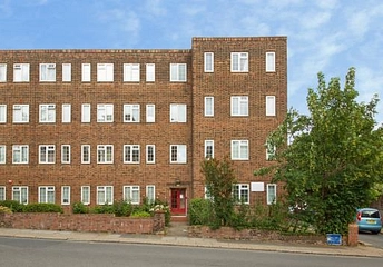 2 bedroom apartment to rent - Brent Street, London, NW4 - Property View 1