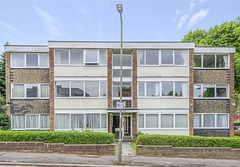 property to rent - Salisbury Avenue, London, N3 - Property View 1