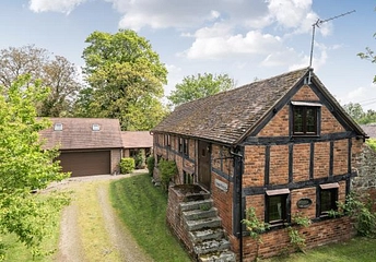4 bedroom barn conversion for sale - Hop Pickers, Aylton, Ledbury, HR8 - Property View 1