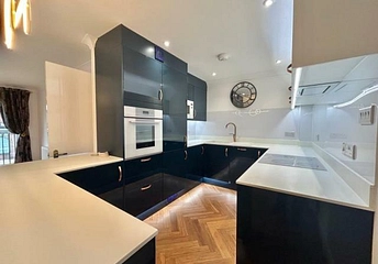 2 bedroom apartment to rent - Imperial Court, Henley-on-thames, RG9 - Property View 1