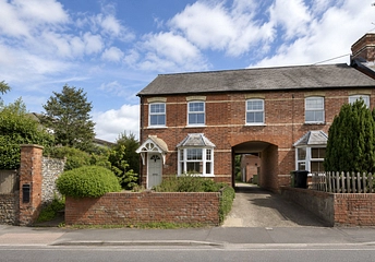 1 bedroom apartment to rent - Reading Road, Henley-on-thames, RG9 - Property View 1