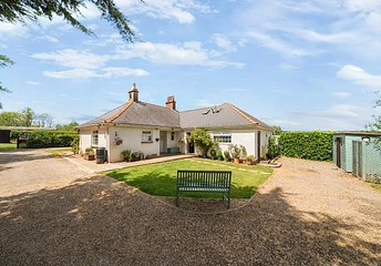 4 bedroom bungalow for sale - Poachers Pocket, Winforton, Hereford, HR3 - Property View 1