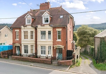 4 bedroom house for sale - Oxford Road, Hay-On-Wye, Hereford, HR3 - Property View 1