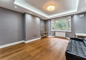 3 bedroom apartment to rent - Finchley Road, London, NW3 - Property View 1