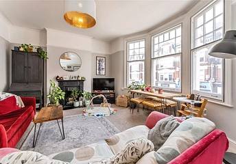 2 bedroom apartment to rent - Hillfield Park Mews, London, N10 - Property View 1
