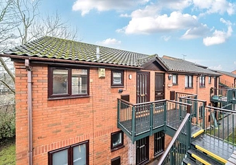 studio for sale - Wyatt Close, High Wycombe, HP13 - Property View 1