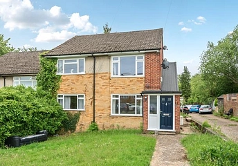 2 bedroom maisonette for sale - Carver Hill Road, High Wycombe, HP11 - Property View 1